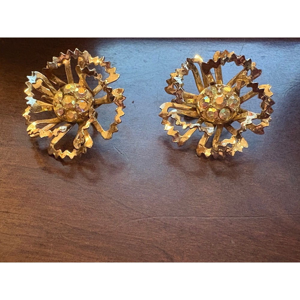 Vintage Sarah Coventry 1968‎ Allusion Flower, Rhinestones Clip on Earrings